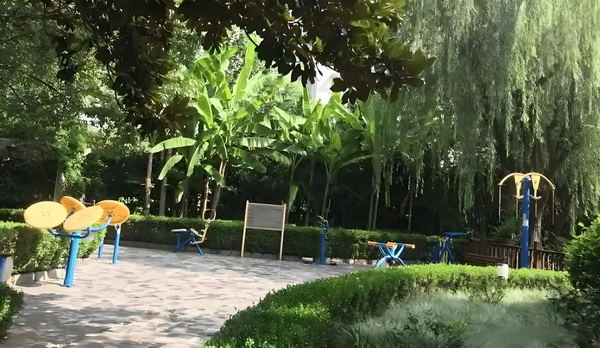 刷短剧治愈上班的痛！再让我看广告就太过分了吧